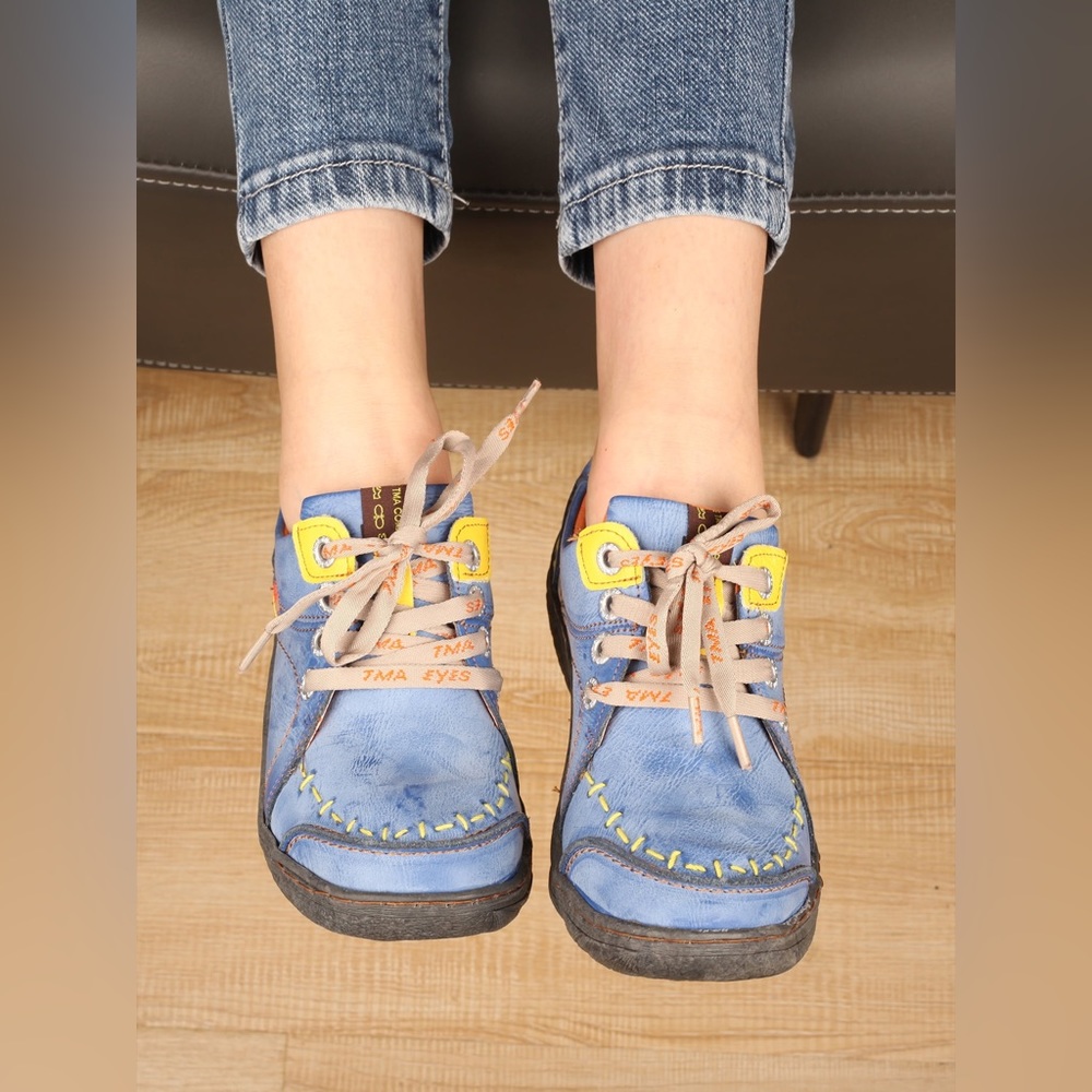 Blue Casual Sneakers with Woven Texture